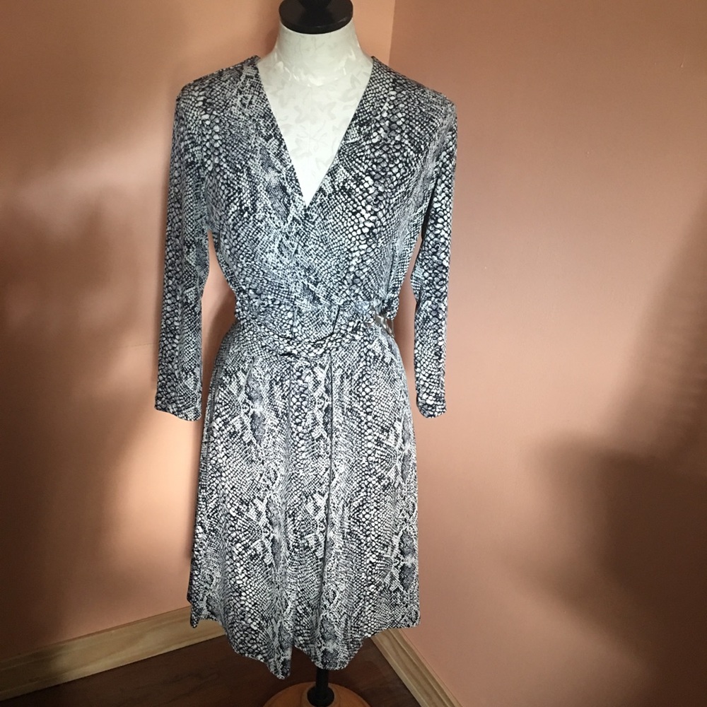 new york & company faux wrap dress
